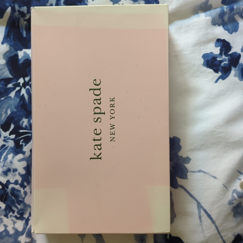 Kate Spade Alexander Avenue Isabeli Crossbody Purse in Lavender Mist